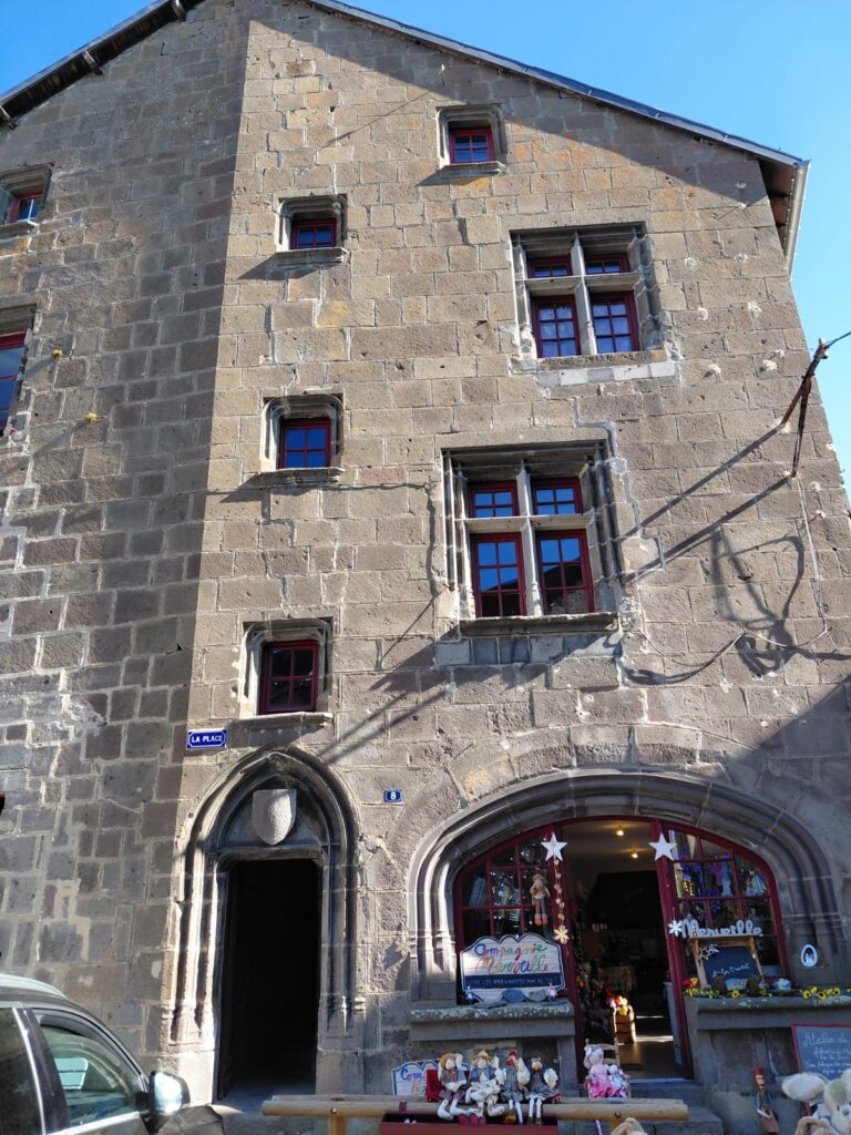 Besse 10