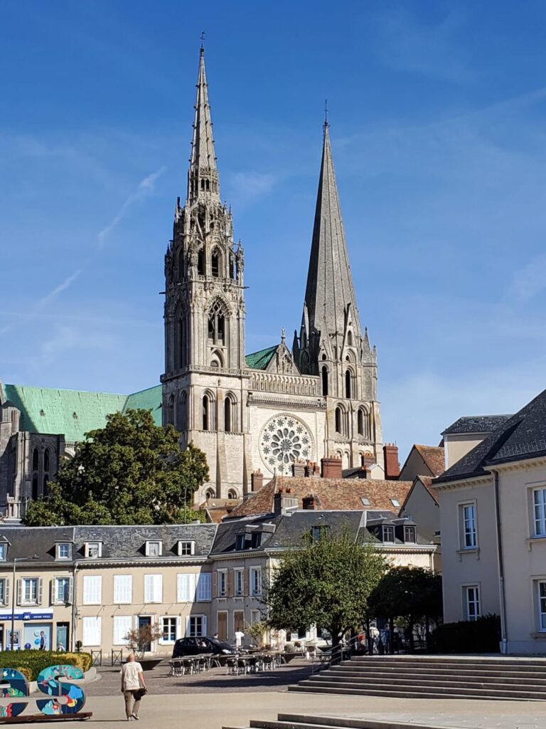 Chartres (1) Chartres (1)