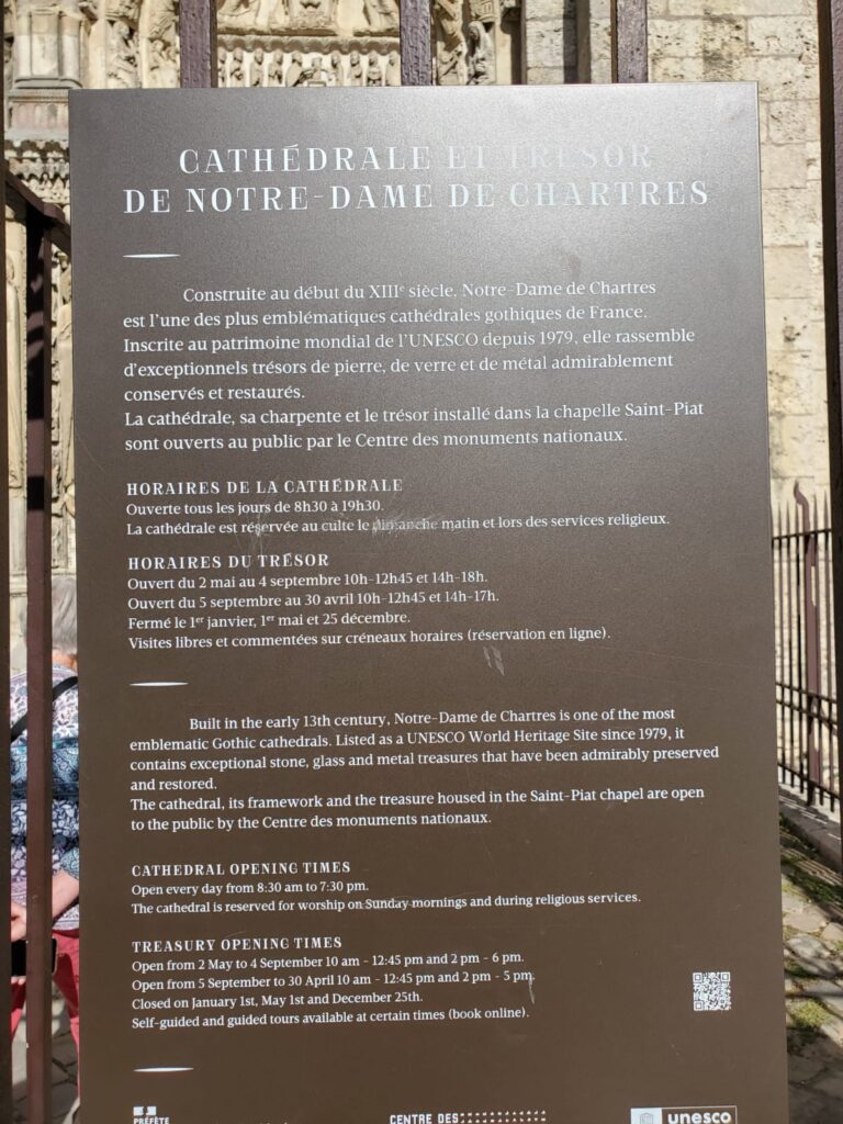 Chartres (2) Chartres (2)