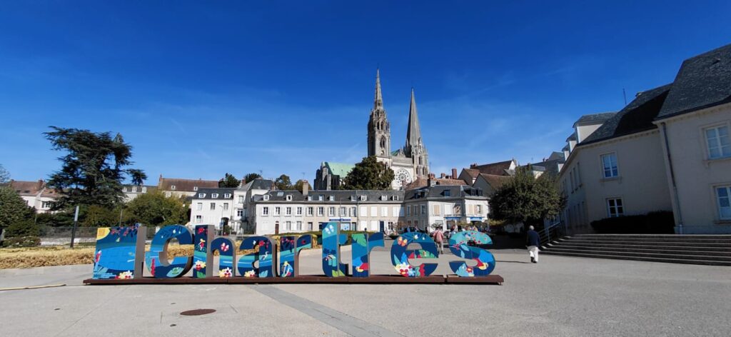 Chartres (4) Chartres (4)
